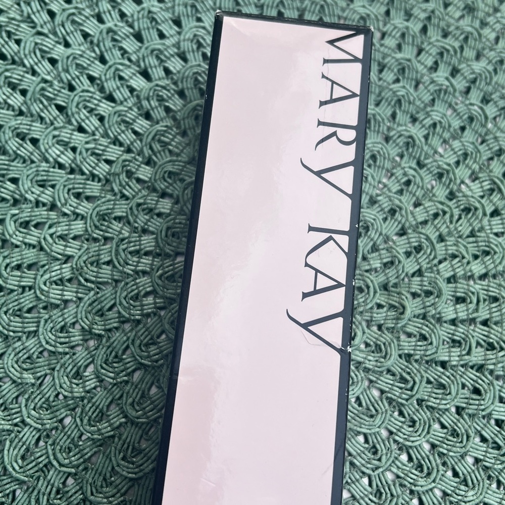 Mary Kay Timewise Cleanser 3-in-1 CLEANSER NORMAL to DRY in Box. Size 4.5 OZ - Picture 3 of 7